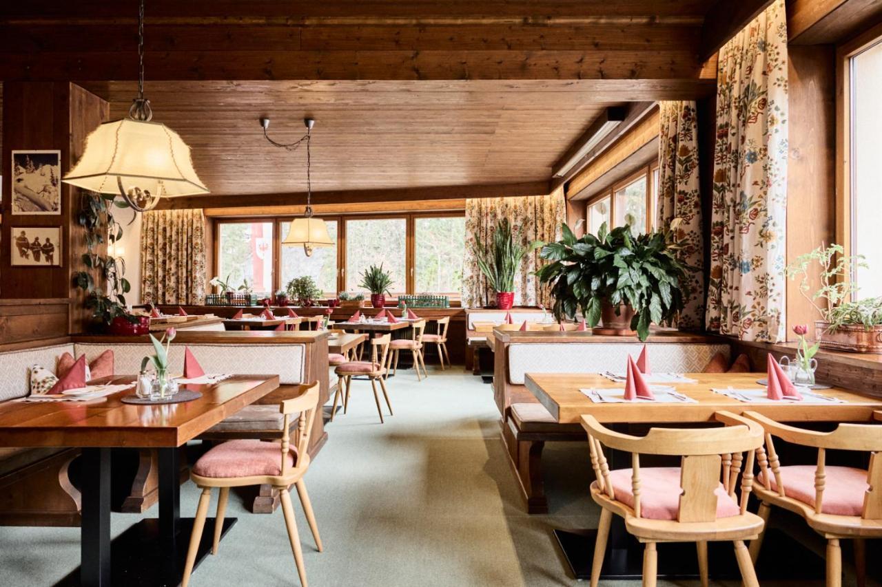 "Quality Hosts Arlberg" Hotel Garni Moessmer Sankt Anton am Arlberg Luaran gambar