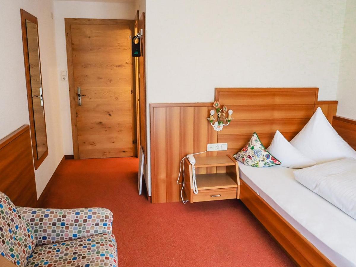 "Quality Hosts Arlberg" Hotel Garni Moessmer Sankt Anton am Arlberg Luaran gambar