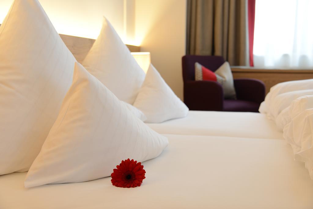"Quality Hosts Arlberg" Hotel Garni Moessmer Sankt Anton am Arlberg Luaran gambar