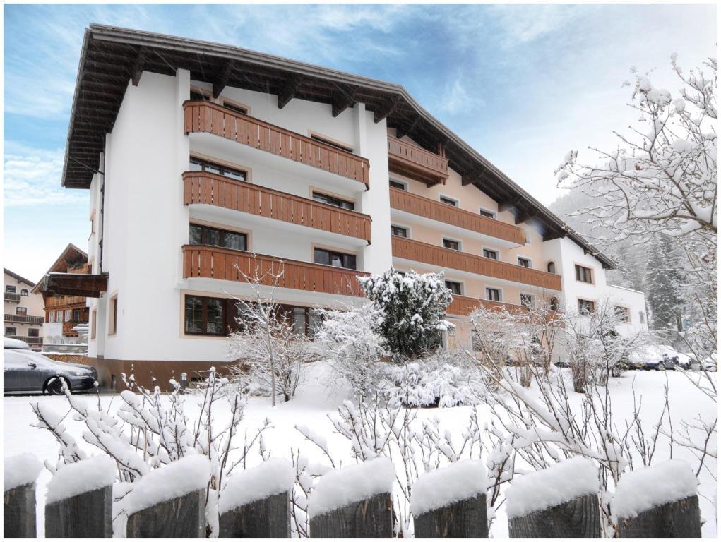 "Quality Hosts Arlberg" Hotel Garni Moessmer Sankt Anton am Arlberg Luaran gambar