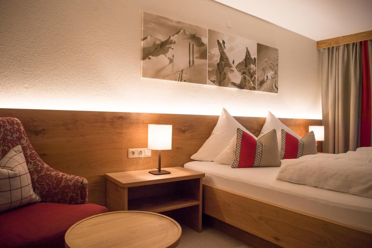 "Quality Hosts Arlberg" Hotel Garni Moessmer Sankt Anton am Arlberg Luaran gambar