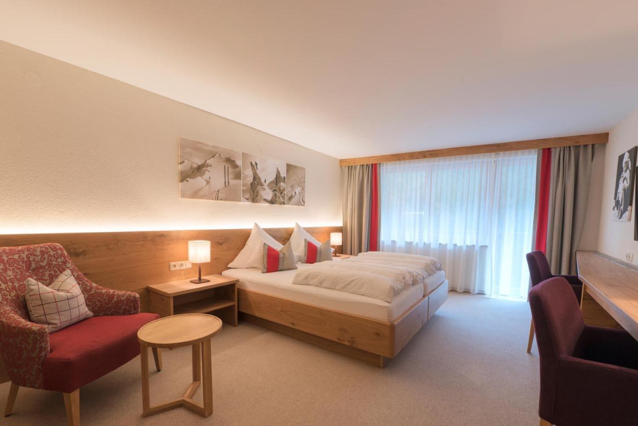 "Quality Hosts Arlberg" Hotel Garni Moessmer Sankt Anton am Arlberg Luaran gambar
