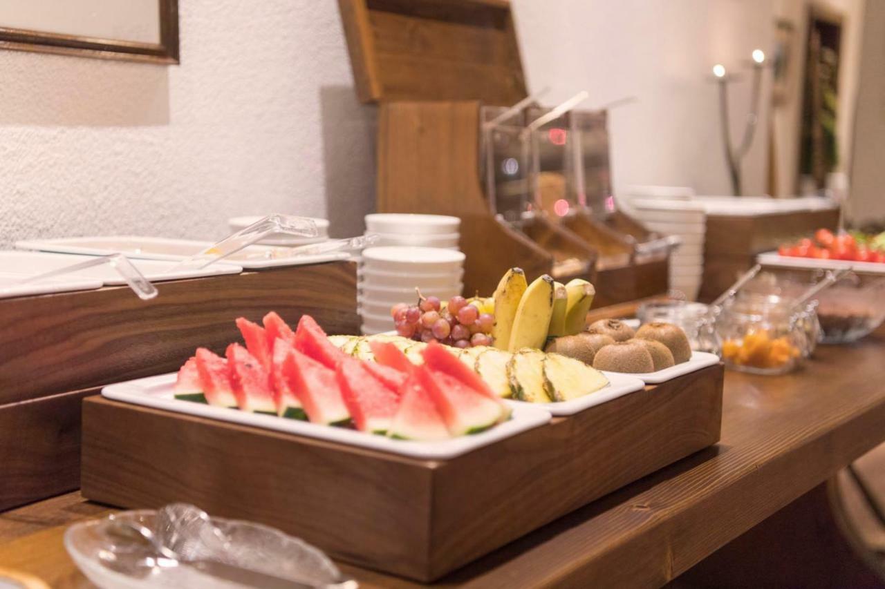 "Quality Hosts Arlberg" Hotel Garni Moessmer Sankt Anton am Arlberg Luaran gambar
